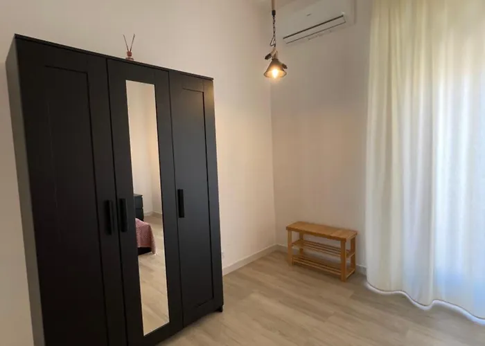 Apartment {palazzo Fodale-5 Stelle} 70's