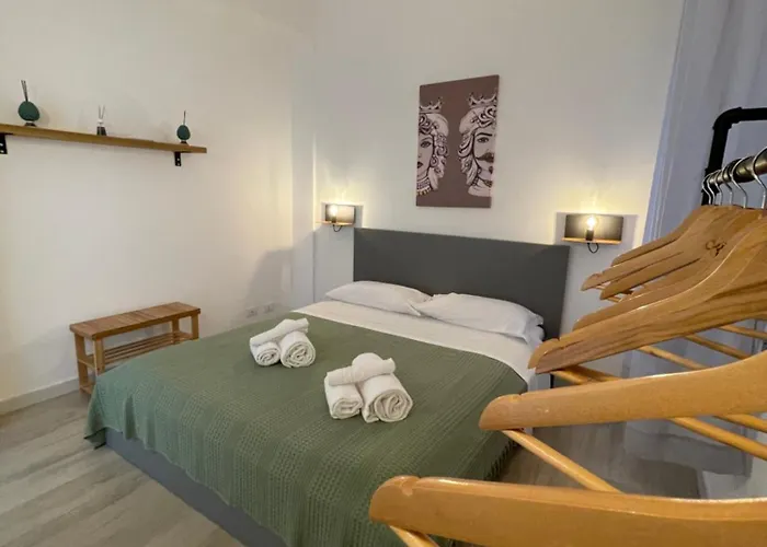 Apartment {palazzo Fodale-5 Stelle} 70's